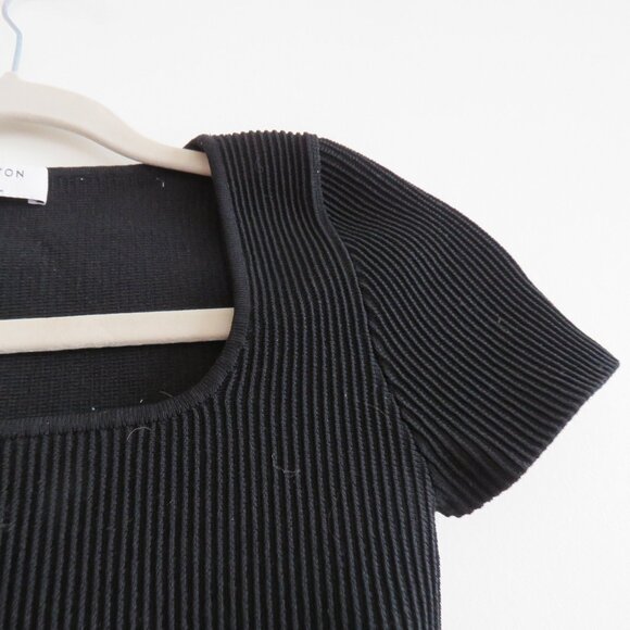 Aritzia Black Ribbed Crop Top - Picture 7 of 13
